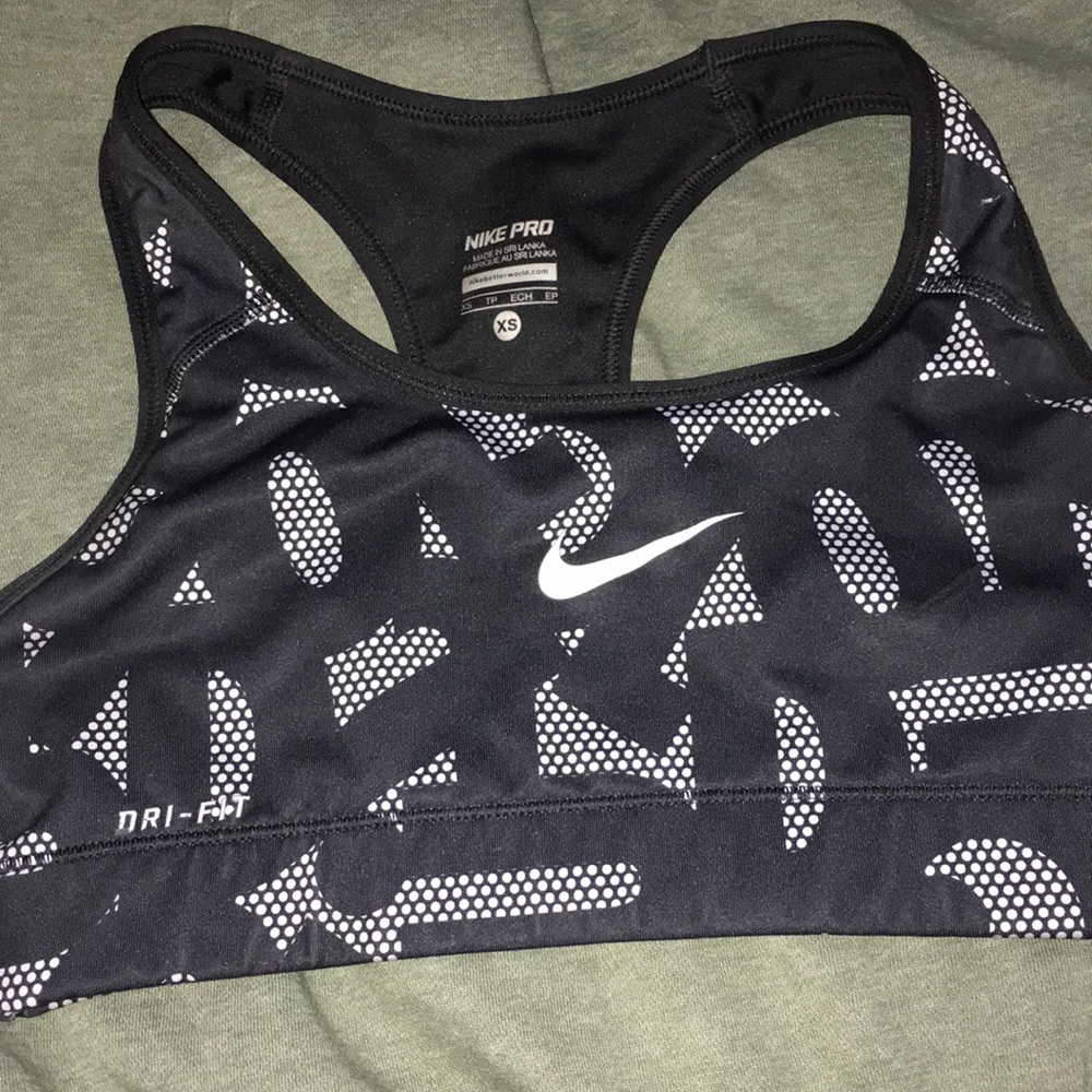 Sports bra
